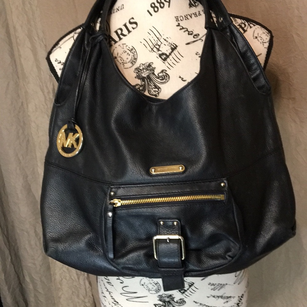 Michael Kors shoulder purse black leather with gold accents